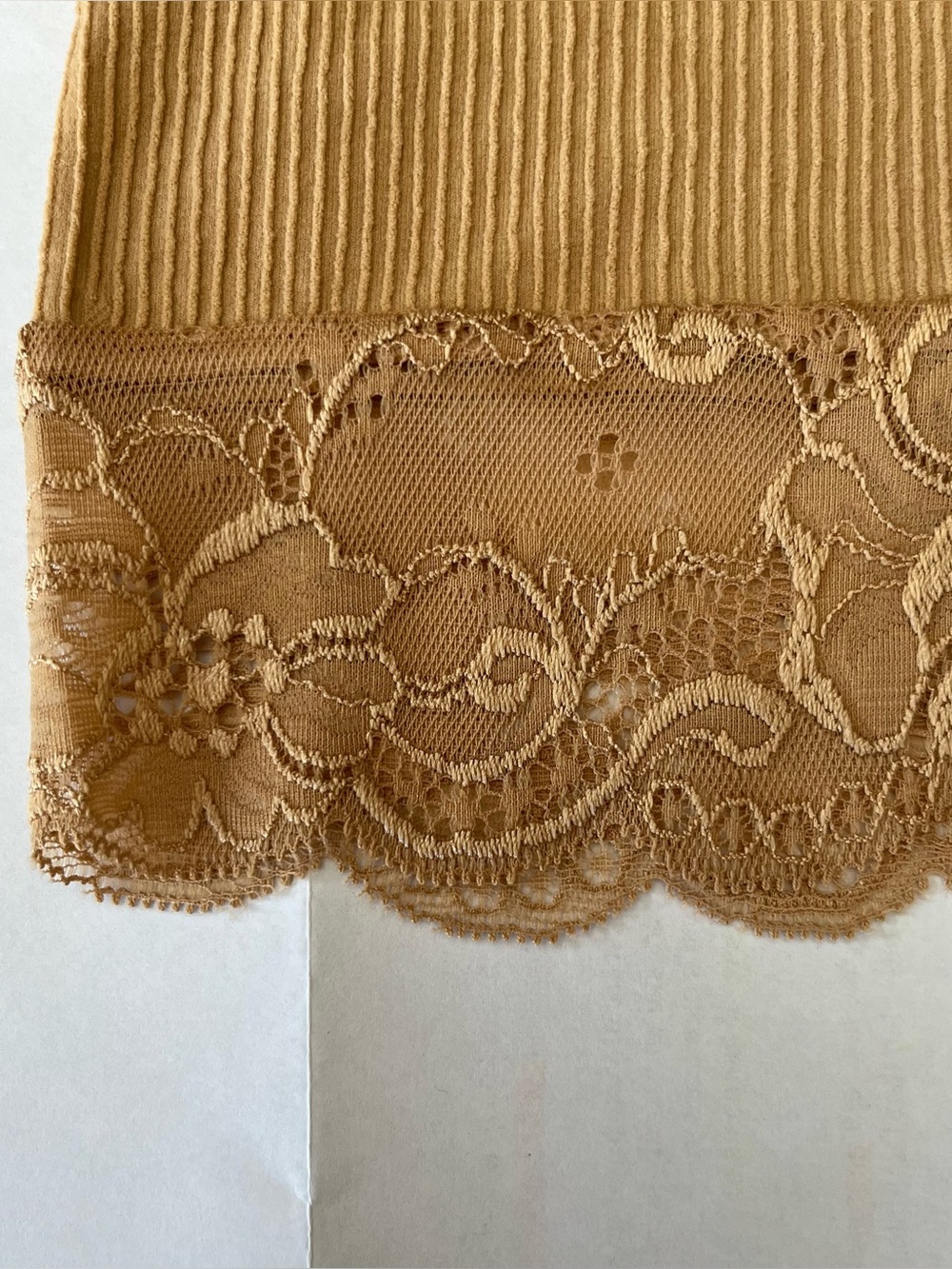 Lace Trim Ribbed Camisole **TAN** Size Small New Soft Feminine Layering Staple - Picture 4 of 11